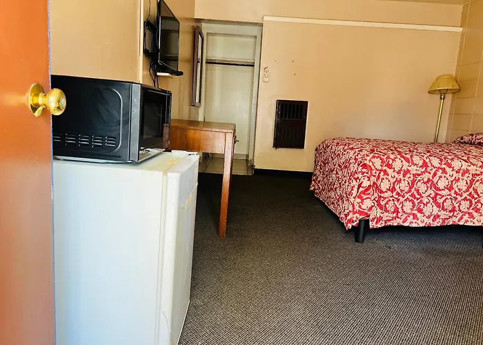 Clayton House Motel