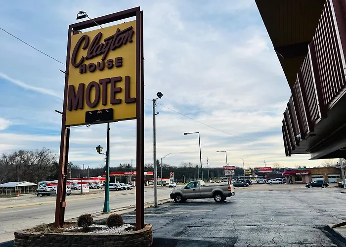 Clayton House Motel Loves Park
