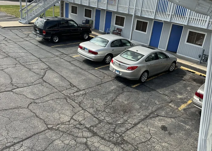 Clayton House Motel